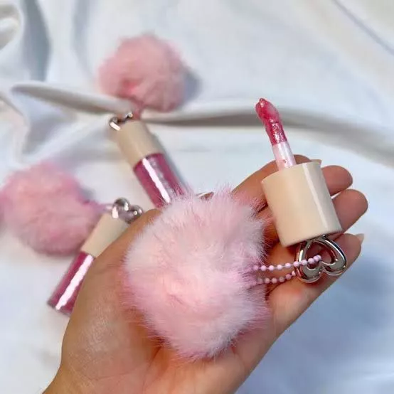 LIP GLOS SHINY LOVE BOBI RARA COM CHAVEIRO POMPOM - Imagem 2