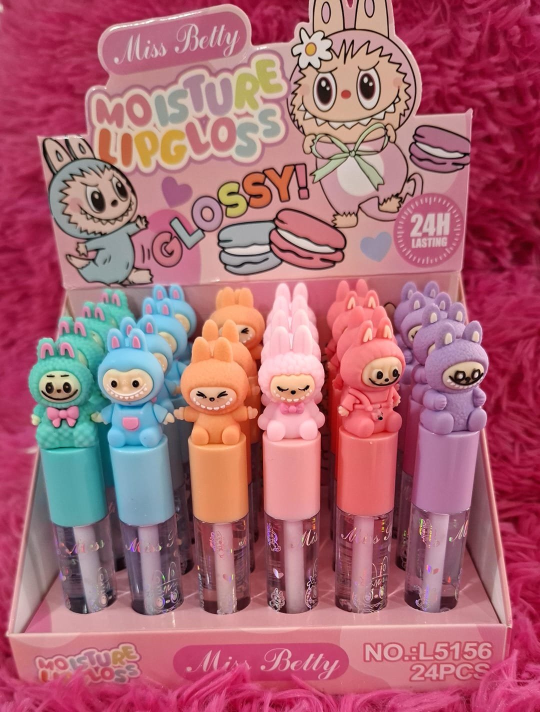 LIP GLOSS MOISTURE LABUBU MISS BETTY