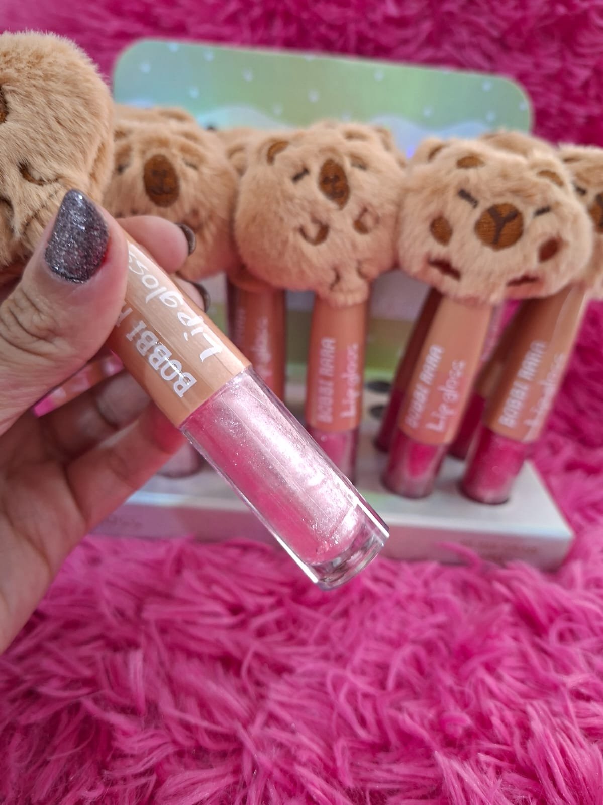 LIP GLOSS POMPOM CAPIVARA BOBBI RARA - Imagem 3